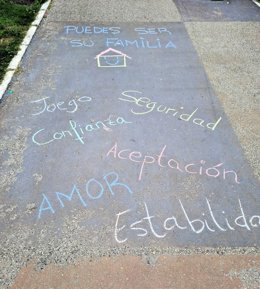 Palabras sobre el acogimiento familiar en una de las actividades de sensibilización realizada por Apraf-A.