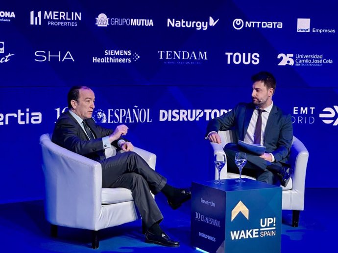 El delegado de Urbanismo, Medio Ambiente y Movilidad, Borja Carabante, abre la jornada de este miércoles del V Foro Económico Wake Up, Spain!,.