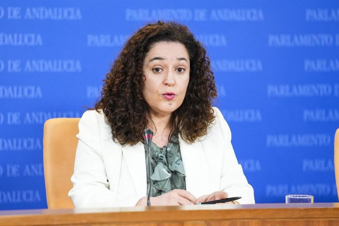 La portavoz del Grupo Por Andalucía, Inma Nieto, este miércoles en rueda de prensa. 