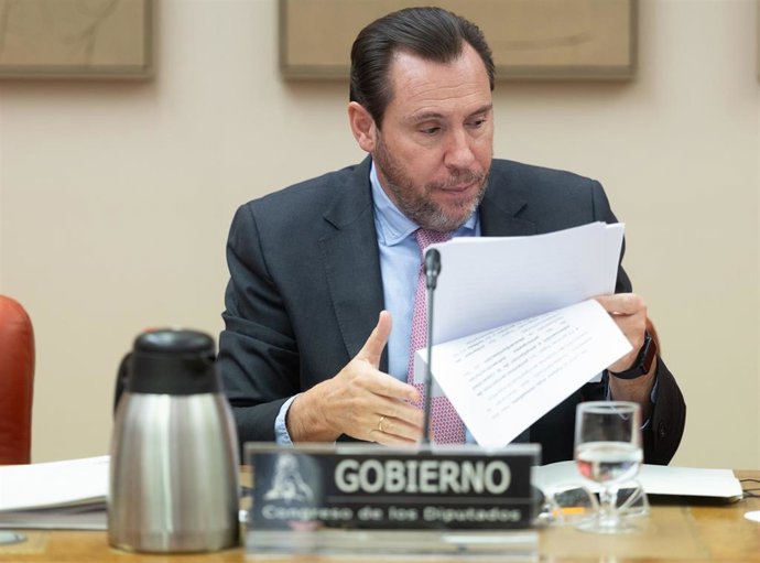 Archivo - El ministro de Transportes y Movilidad Sostenible, Óscar Puente