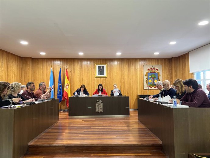 Archivo - Pleno en el Ayuntamiento de Cambre (A Coruña)