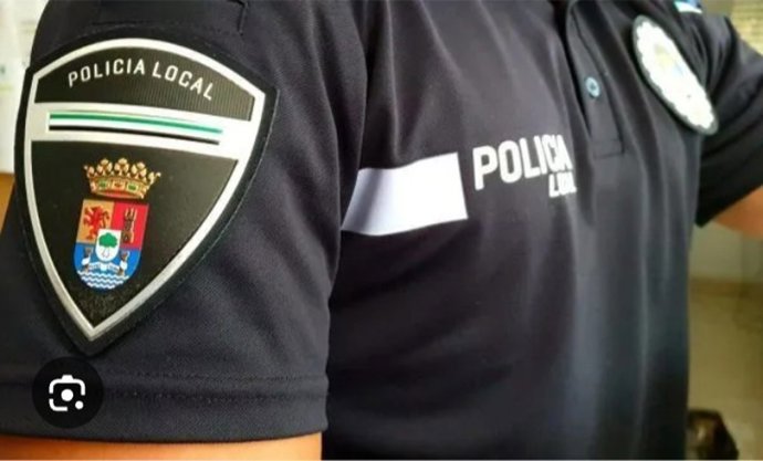 Archivo - Pasa a disposición judicial un varón que fue sorprendido conduciendo sin puntos un coche sin seguro en Talavera la Real