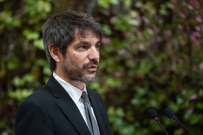 El ministro de Cultura, Ernest Urtasun, presenta,, junto al director general del Instituto de la Cinematografía y de las Artes Audiovisuales (ICAA), Ignasi Camós, y la directora de Filmoteca Española, Valeria Camporesi, la versión beta de la nueva Platafo