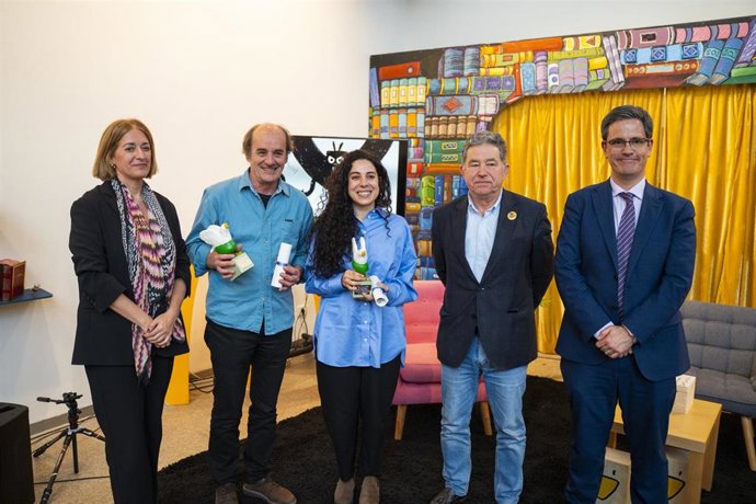 Cristina Alfonso Ibáñez, Nerea Pérez y José Luis Maestro, ganadores de los Premios Lazarillo 2024