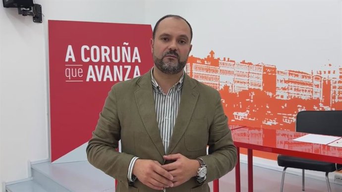 Bernardo Fernández presenta su precandidatura para revalidar la Secretaría Xeral del PSOE coruñés