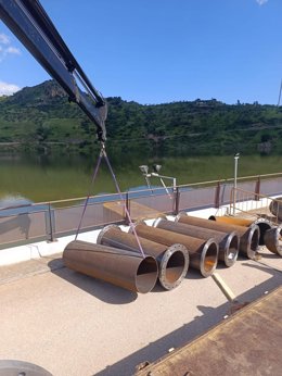 Trabajos en el embalse de Casasola de Málaga.