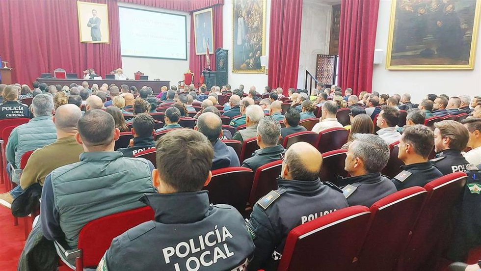Jornada de Actualización en Funcionalidades del Sistema Viogén, celebradas en el Paraninfo de la Universidad de Sevilla