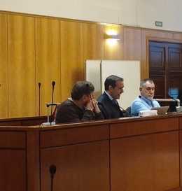 Trib.- Fiscalía rebaja a quince meses de cárcel la pena para los militares acusados de usar explosivo real en cursillos 