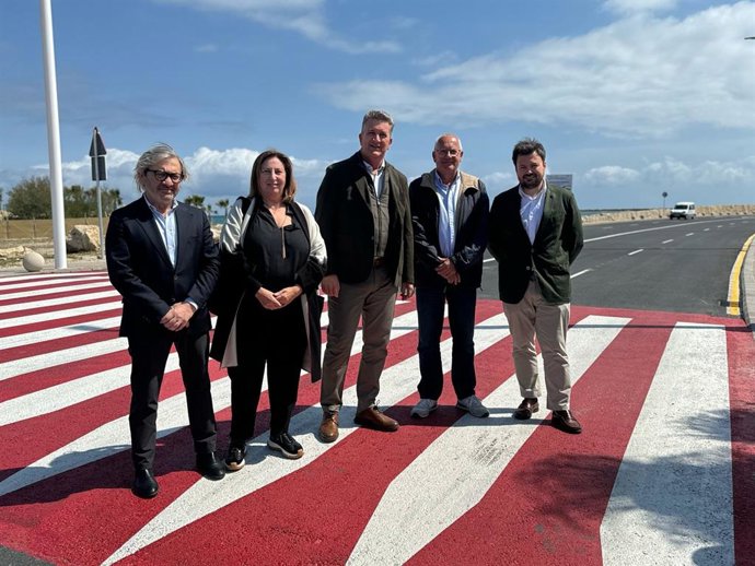 Martínez Mus destaca que la millora de l'accés al Port de Dénia "contribuïx al desenvolupament econòmic".