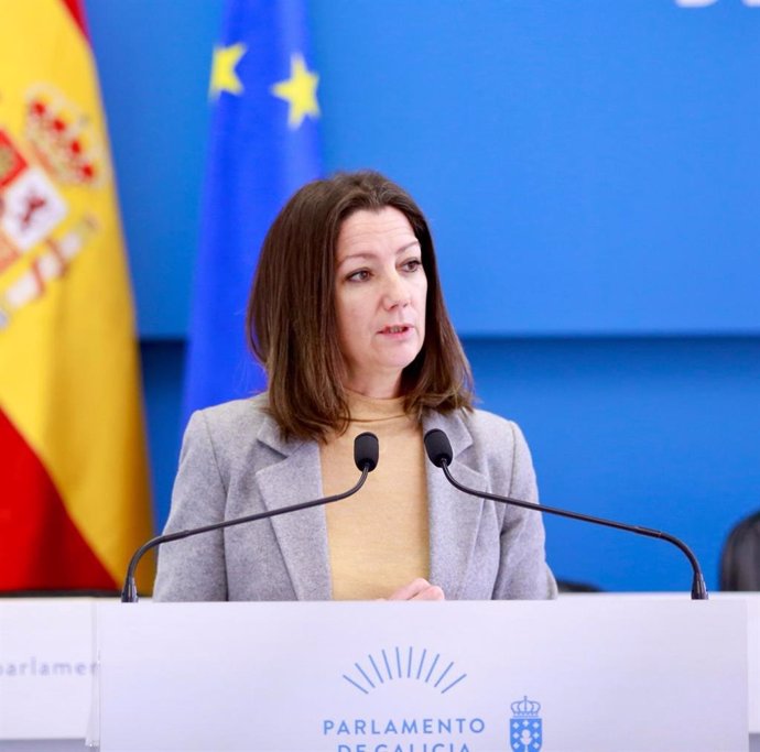Archivo - La viceportavoz parlamentaria del PSdeG Lara Méndez en rueda de prensa