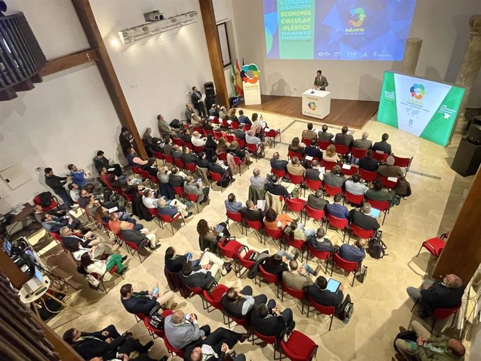 Inauguración del II Congreso Internacional de Economía Circular y Plástico.