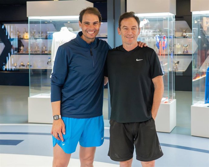 Rafa Nadal y Jason Isaacs, en Mallorca.