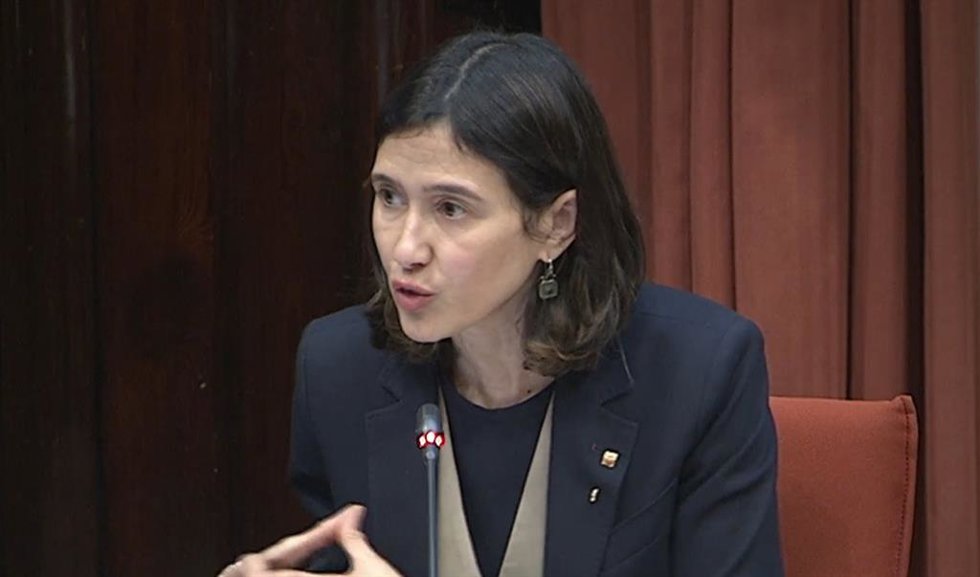 La consellera de Interior y Seguridad Pública, Núria Palon, en la Comsión de Interior en el Parlament