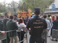 La Policía Nacional de Sevilla prevé 1.865 servicios en su dispositivo de Semana Santa incorporando agentes de paisano
