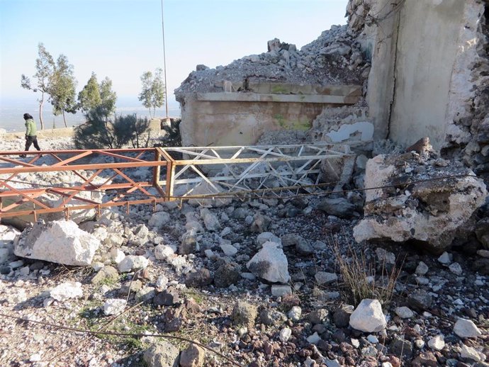 Archivo - Un edificio destruido en un ataque de Israel contra  Tell al Hara, en Daraa, suroeste de Siria (archivo)