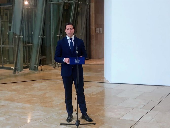 El Lehendakari, Imanol Pradales, comparece en Bilbao para responder al amumcio de los aranceles por parte de Donald Trumpo