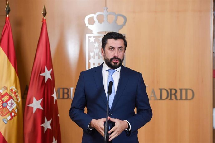 El portavoz del PP en la Asamblea de Madrid, Carlos Díaz-Pache, durante un pleno en la Asamblea de Madrid, a 20 de marzo de 2025, en Madrid (España).
