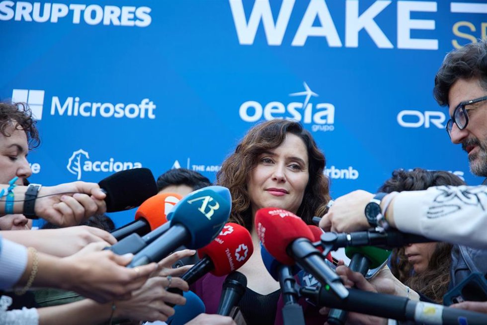 La presidenta de la Comunidad de Madrid, Isabel Díaz Ayuso, durante la V edición del foro económico español Wake Up, Spain!, en Casa de América