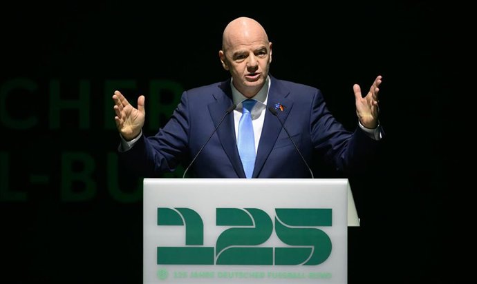 Archivo - El presidente de la FIFA, Gianni Infantino, durante un acto