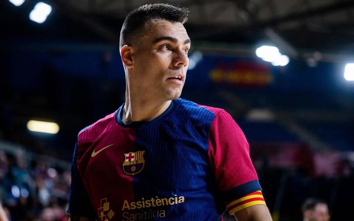 Archivo - El jugador y capitán del Barça de fútbol sala Sergio Lozano en un partido de la LNFS