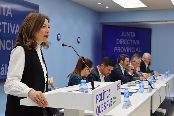 La presidenta del PP de Málaga, Patricia Navarro, en la reunión de la Junta Directiva Provincial del partido.