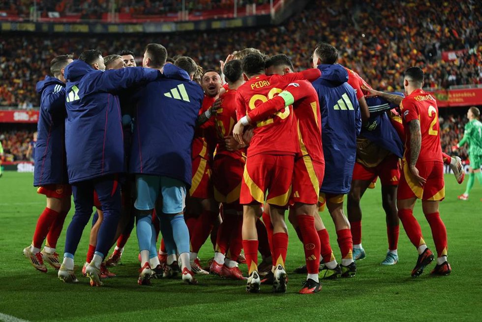Los jugadores de la selección española celebran el pase a la 'Final a Cuatro' de la Liga de Naciones 24-25