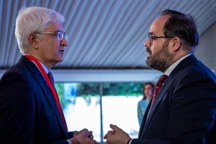 El presidente del PP de C-LM, Paco Núñez, en la entrega del XIV Premio Empresa Familiar de Castilla-La Mancha.