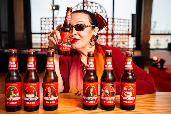 Martirio en la campaña 'Patrimonio' de Cruzcampo.