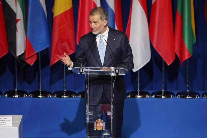 El rey Felipe VI inaugura este jueves el Foro sobre el Futuro del Mediterráneo que se celebra en el Palacio de Congresos de Granada hasta el viernes en el marco de la Presidencia española de la Asamblea Parlamentaria de la Unión por el Mediterráneo