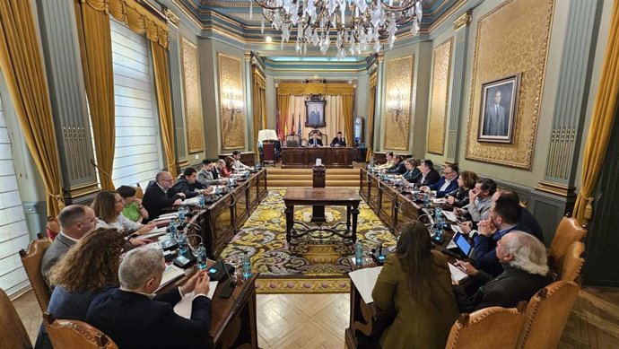 Pleno en la Diputación de Albacete.