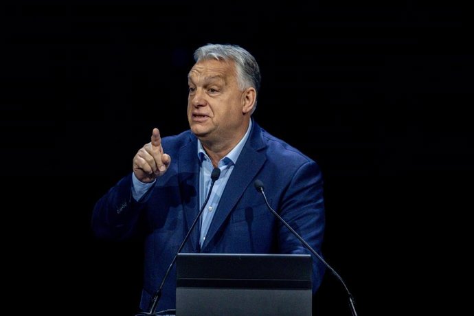 Archivo - Arquivo - O primeiro-ministro da Hungria, Viktor Orban, discursa na cúpula do Patriots no Marriott Auditorium Hotel em 8 de fevereiro de 2025 em Madri, Espanha. A Vox organizou uma cúpula de "Patriotas" em Madri, um grupo de partidos húngaros e 