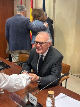 El periodista Pedro Piqueras publica su segundo libro, 'Cuando ya nada es urgente' (HarperCollins).