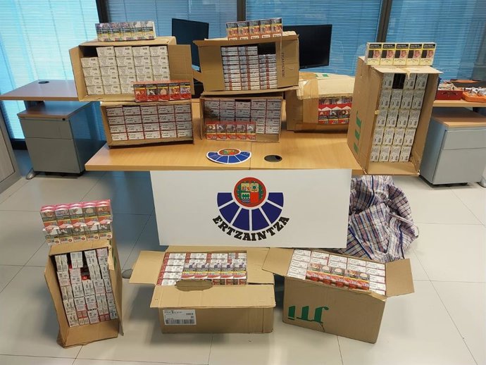 Operativo de la Ertzaintza contra un grupo criminal especializado en robos en establecimientos comerciales y empresas