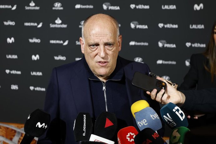 Archivo - Arquivo - Javier Tebas, presidente da LaLiga, fala com a mídia