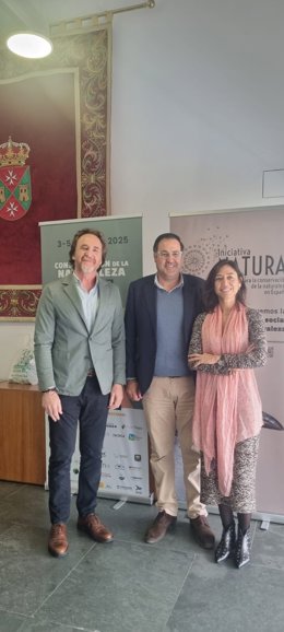 I Foro Conservación de la Naturaleza celebrado en Tomares (Sevilla).