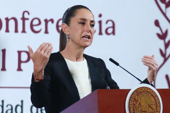 05 de março de 2025, México, Cidade do México: A presidente do México, Claudia Sheinbaum Pardo, realiza uma reunião no Palácio Nacional, onde aborda as tarifas impostas pelo presidente dos EUA, Donald Trump. Foto: Carlos Santiago/eyepix via ZUMA Press Wir