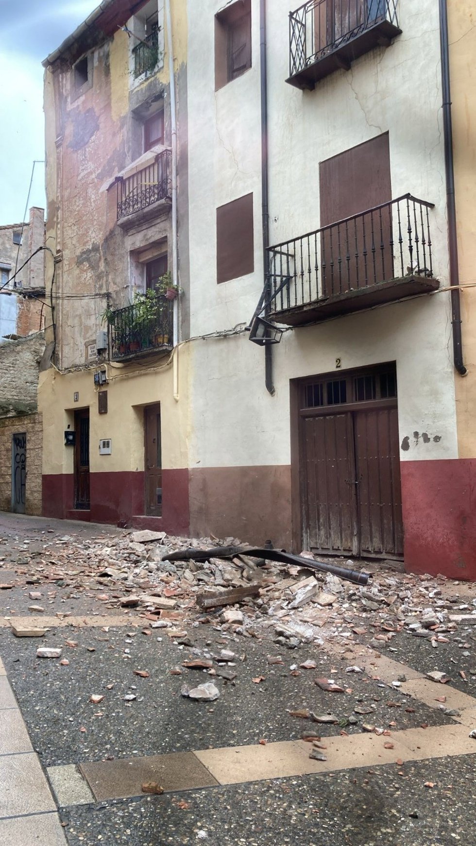 Vivienda derrumbada en la plaza doctor Joaquín García de Calahorra