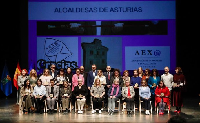 El presidente propondrá que el 3 de abril sea declarado Día del Municipalismo asturiano.