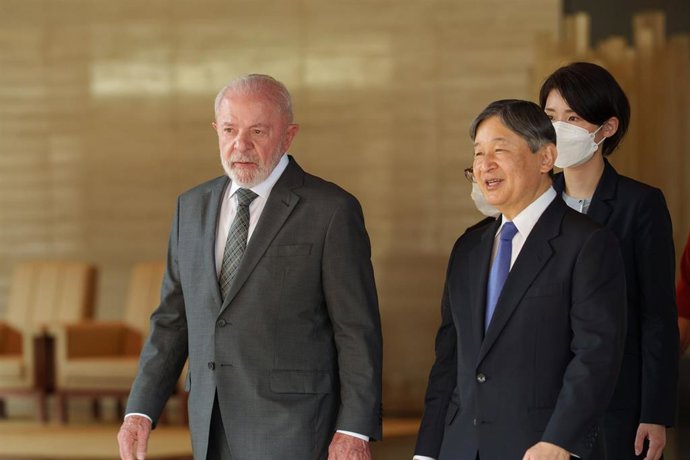 El presidente brasileño, Luiz Inácio Lula da Silva, junto al emperador Naruhito, durante su última visita oficial a Japón.