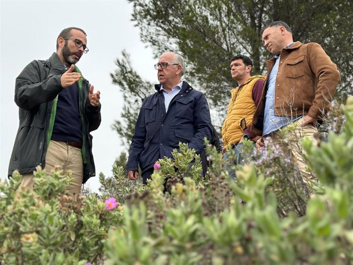 Visita de Jesús Estrella a trabajos preventivos contra incendios