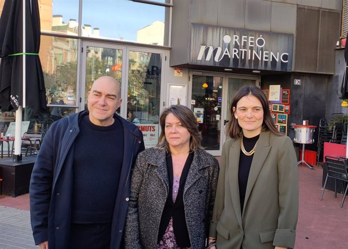Els candidats de Dignitat Republicana Creu Camacho, Miquel Colomé i Rosa Suriñach