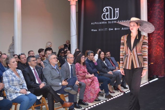'Tinctus', El Primer Desfile De Alpujarra Slow Fashion.