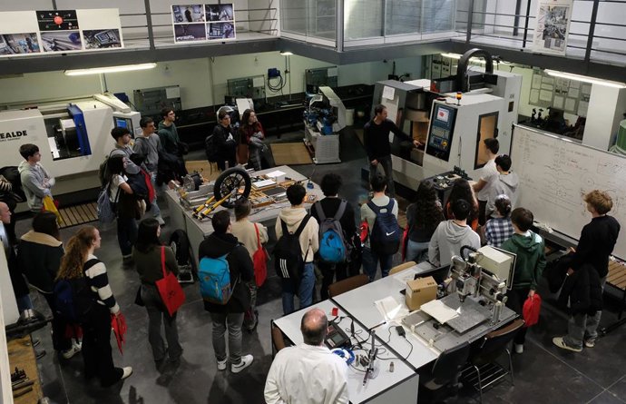 EHUko ate irekien jardunaldietako bat