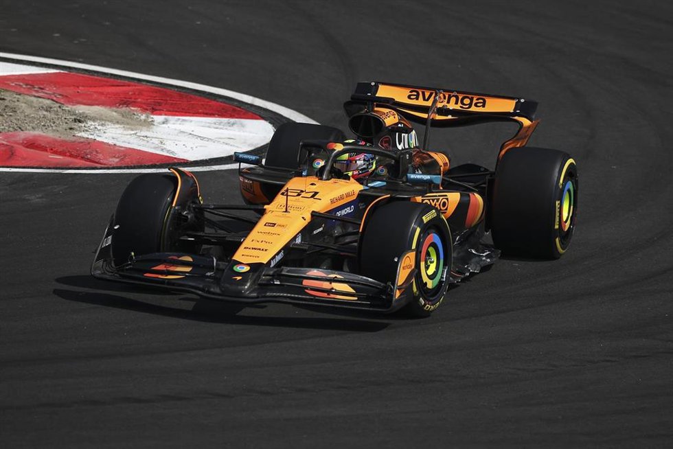 El piloto australiano Oscar Piastri (McLaren), en el GP de China 2025. 