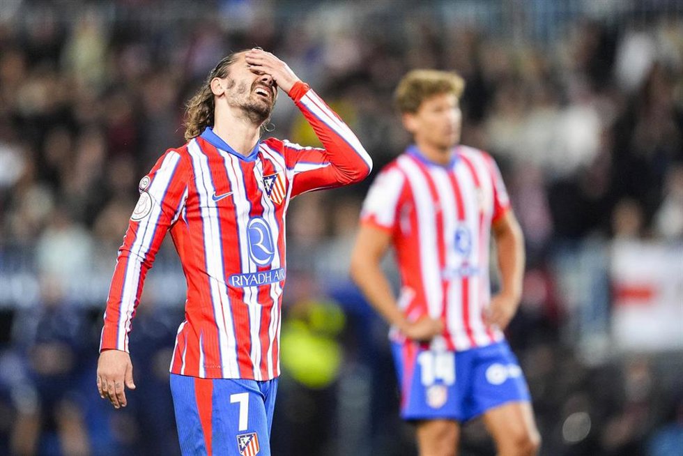 Archivo - Antoine Griezmann durante un parttido del Atlético de Madrid