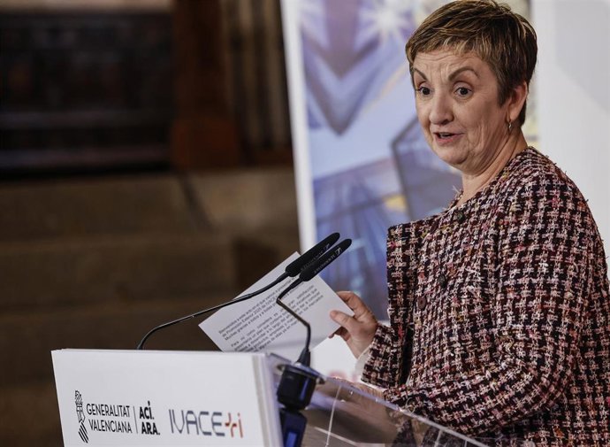 La consellera de Industria y Comercio de la Generalitat valenciana, Marián Cano, interviene durante la presentación del Plan de Promoción Exterior 2025 del IVACE+i Internacional