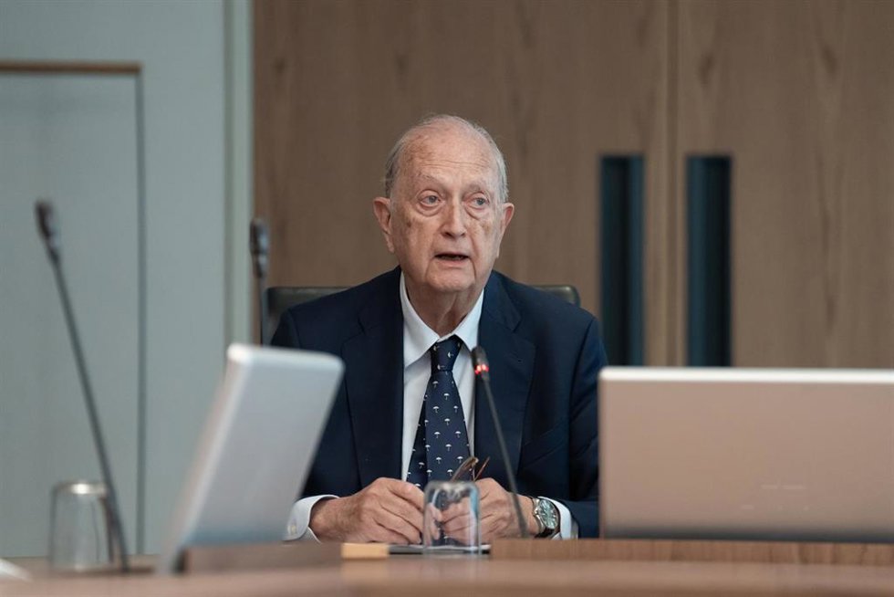 Archivo - El presidente de Colonial, Juan José Brugera, durante una rueda de prensa, en la sede de Colonial, a 13 de mayo de 2024, en Barcelona, Catalunya (España). Colonial ha cerrado el primer trimestre con un beneficio neto atribuible al grupo de 54,