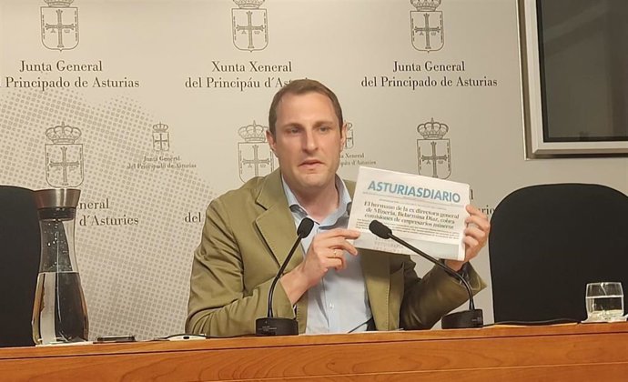 El diputado de Foro, Adrián Pumares.