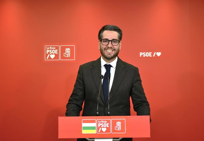 El secretario general del PSOE de La Rioja, Javier García