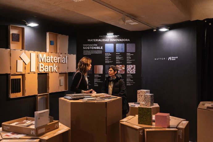 Exhibición de Matter y Material Bank en MATCOAM.